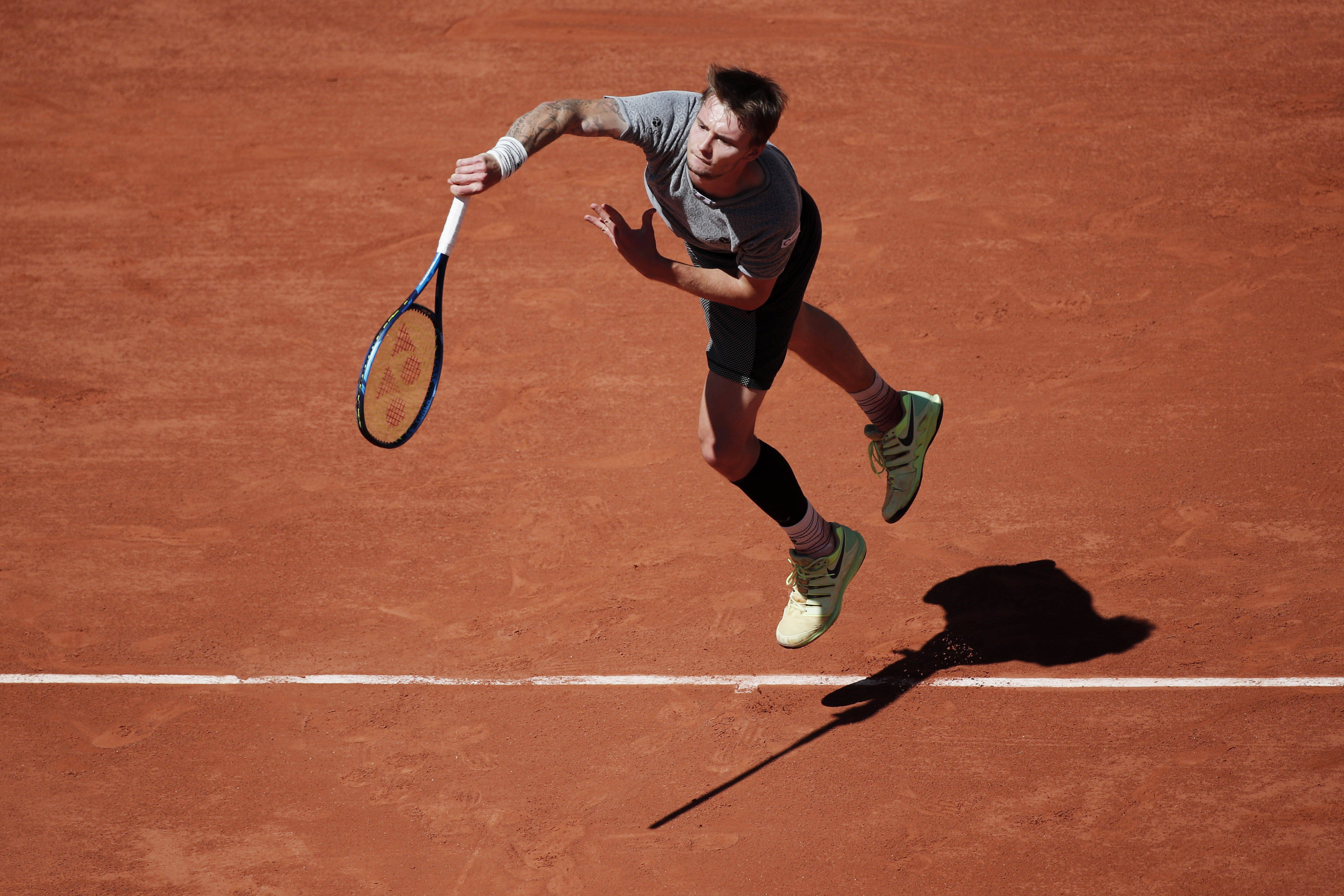 法国网球队翻盘意大利网球队,梅德韦杰夫打破历史纪录的简单介绍 法国网球队翻盘意大利网球队,梅德韦杰夫打破历史纪录的简单介绍