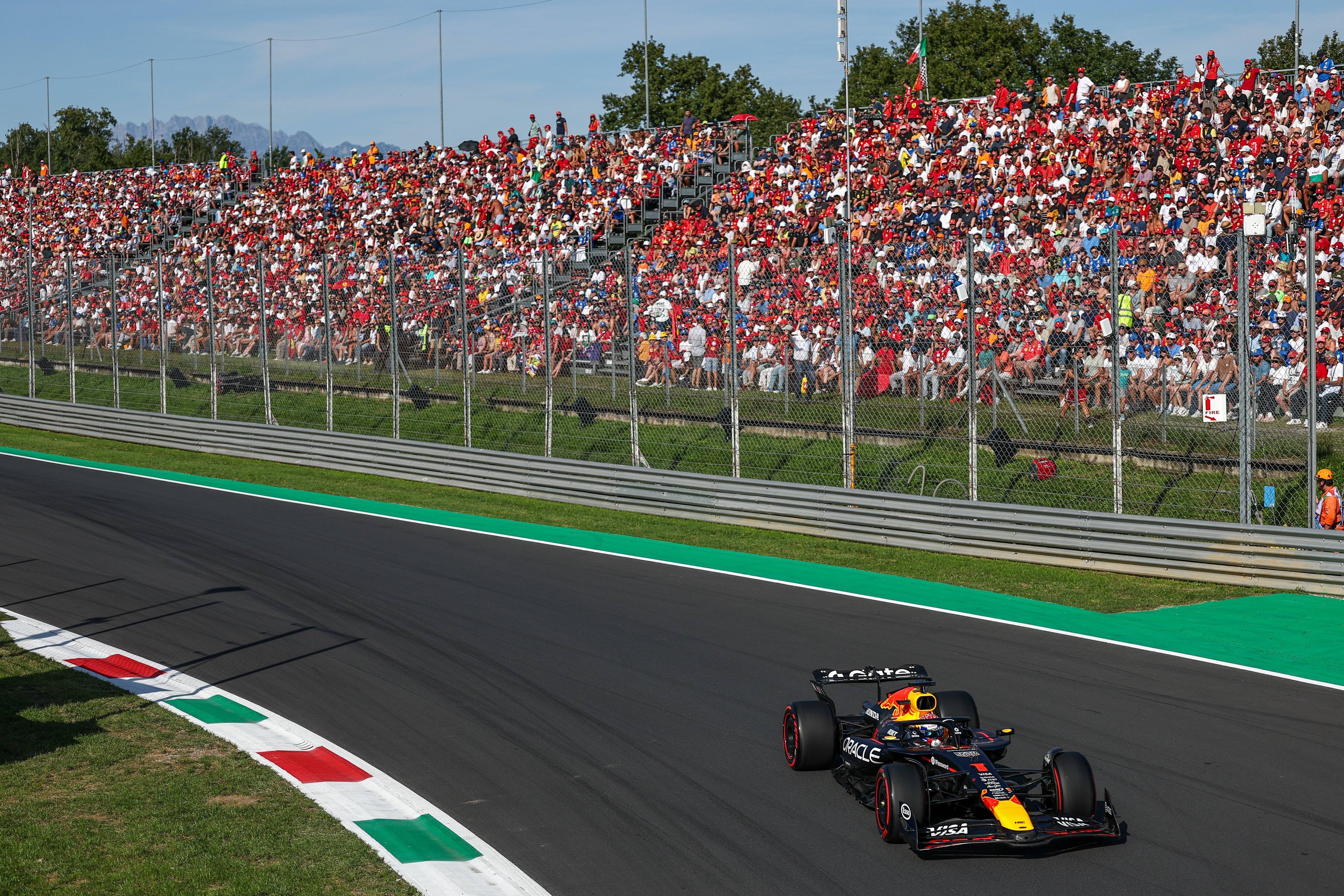 迈凯伦绝杀红牛车队,诺里斯惊艳四座 迈凯伦绝杀红牛车队,诺里斯惊艳四座