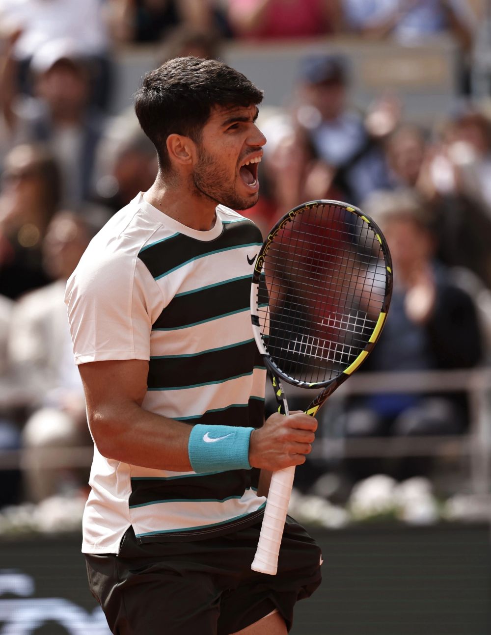 法网碾压年终总决赛,阿尔卡拉斯点燃赛场 法网碾压年终总决赛,阿尔卡拉斯点燃赛场