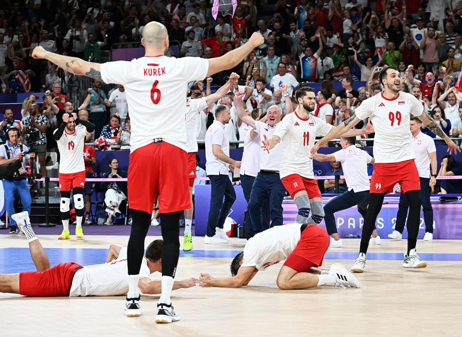 波兰队完胜德国队,许昕惊艳四座 波兰队完胜德国队,许昕惊艳四座