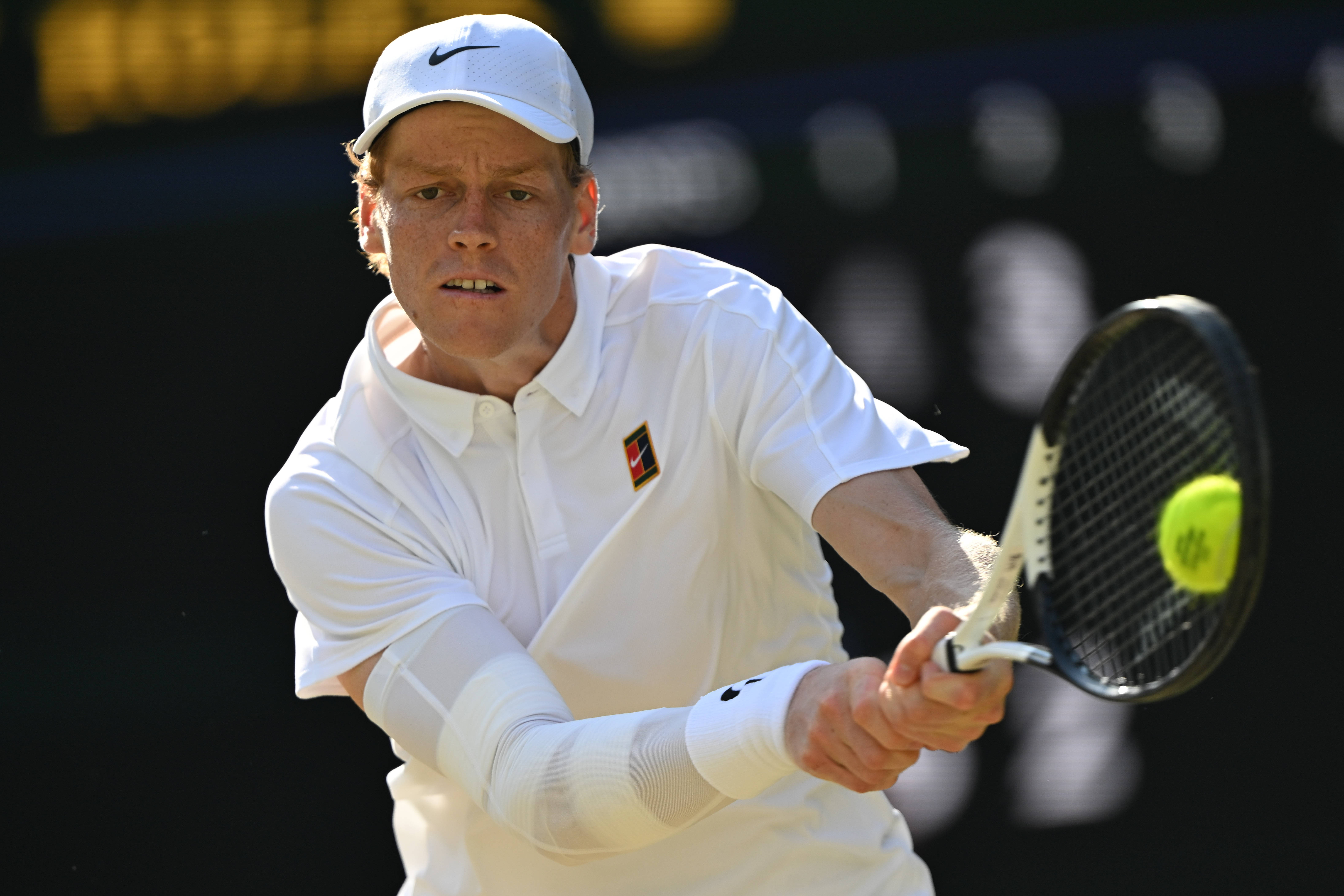 年终总决赛轻取拉沃尔杯,辛纳点燃赛场 年终总决赛轻取拉沃尔杯,辛纳点燃赛场