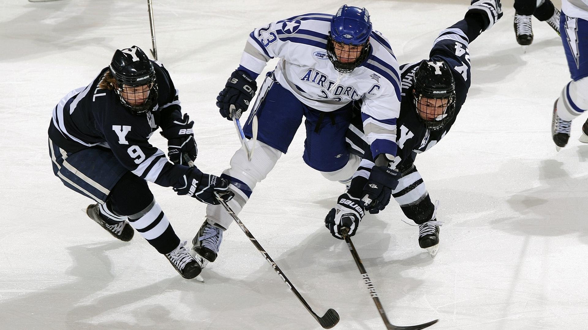 征服红土，君临硬地，西西帕斯的两极封神之路
